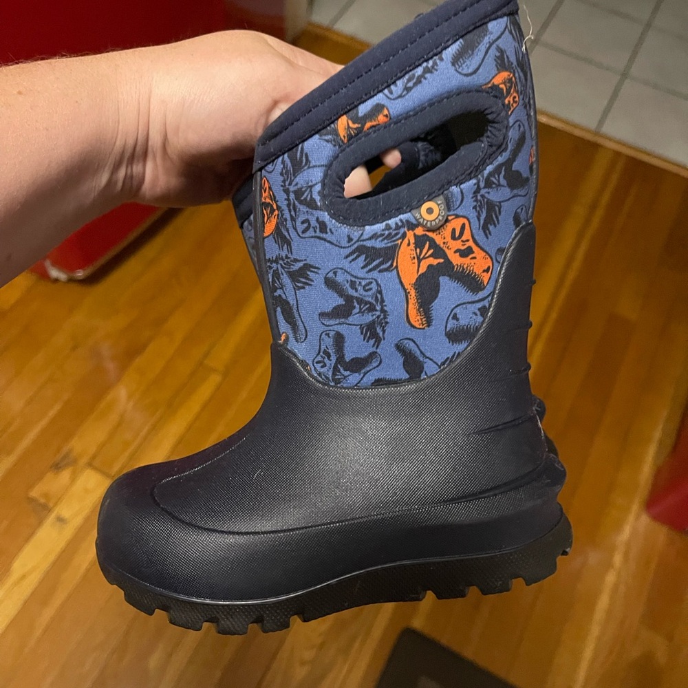 Size 9 toddler bog boots worn once